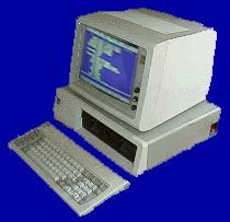 IBM PC/XT 4,77 MHz procesor 8088, 640kb ram, 2x5.25'' fdd, pridany 20MB hdd, cga, 83 klaves, moje prve PC, na ktorom som sa naucil vsetko